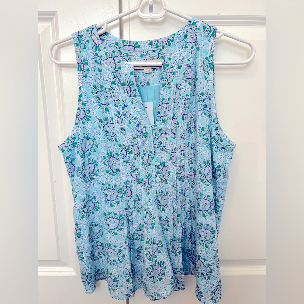 LOFT - Petite Floral Pintucked
Button Split Neck Shell - Petite Small